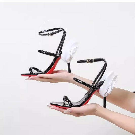 Summer New One line Lacquer Leather Flower Sandals