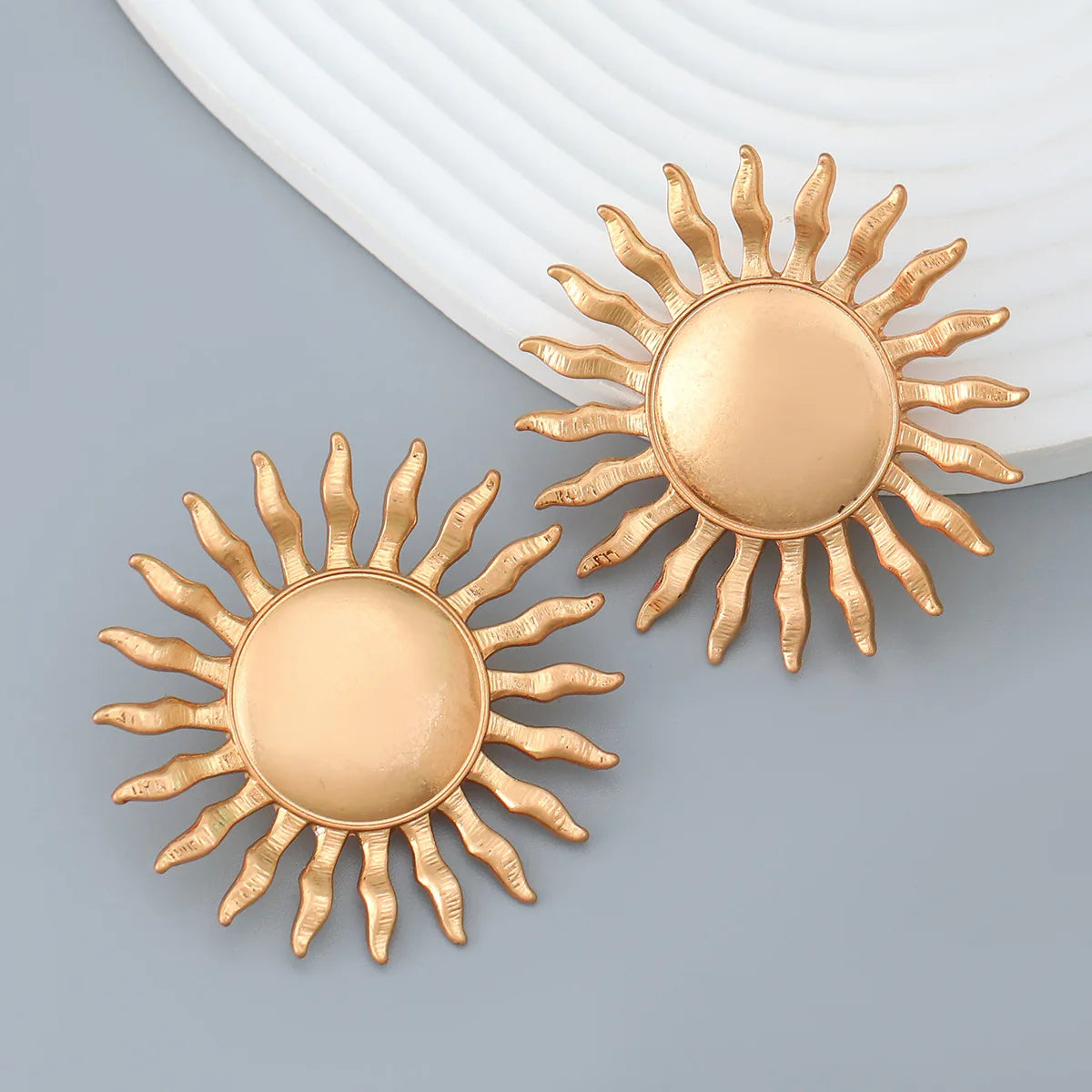 Earrings Necklace Exaggerated Geometric Sun Earrings for Women Personality Jewelry Wholesale Necklaces in stock
